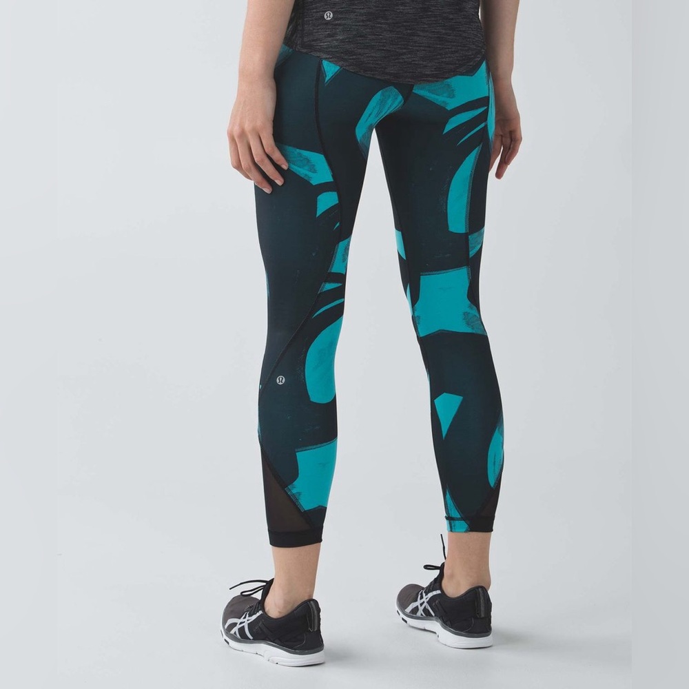 Lululemon Inspire Tight ll *Full-On Luxtreme (Mesh) / Size 2